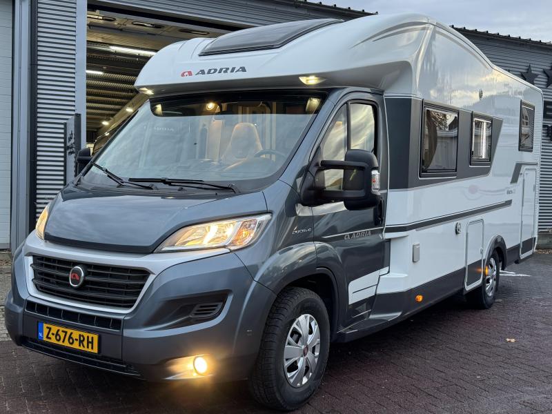 Adria Matrix Plus 670 SL Lengte bedden- Automaat  foto: 0