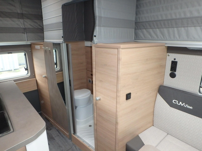 Knaus Tourer CUVision 500 LT NU VOOR € 89.950,00  foto: 16