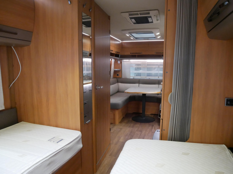 Eriba Nova GL 530 Mover, awning, air conditioning photo: 16