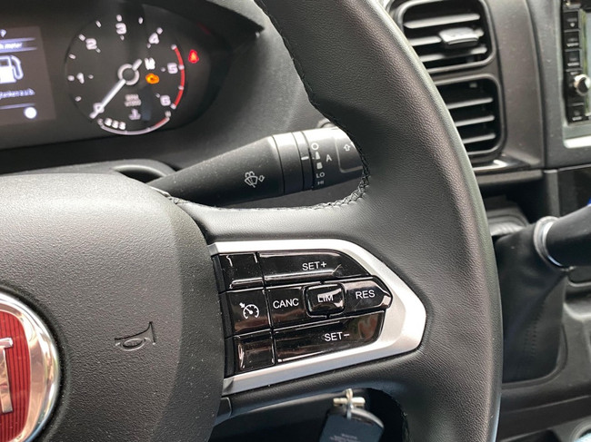 Adria Coral Supreme 670 DC QUEENSBED E&P LEVELSYSTEEM foto: 23