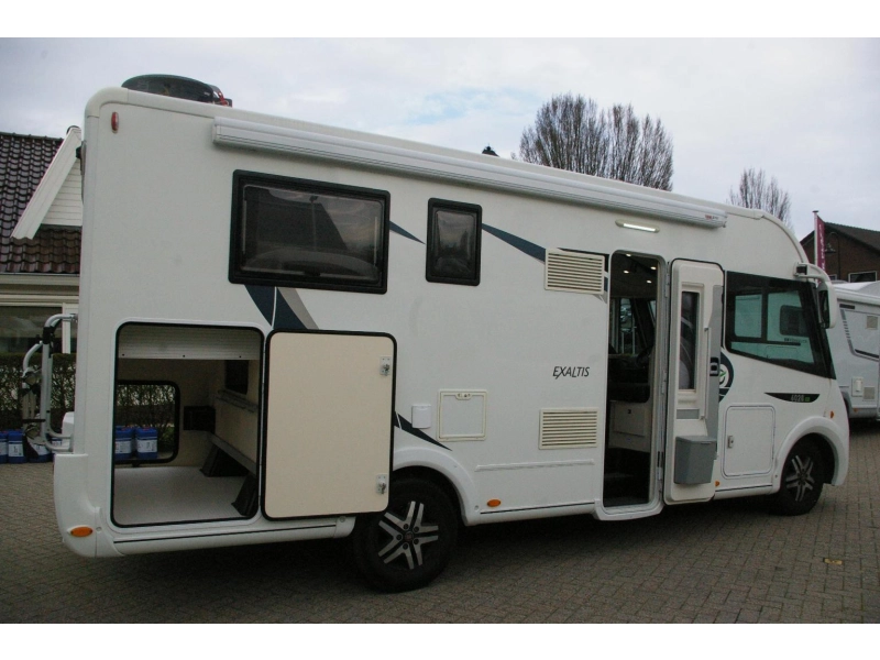 Chausson Exaltis 6028 EB Queensbed, Hefbed.  foto: 4