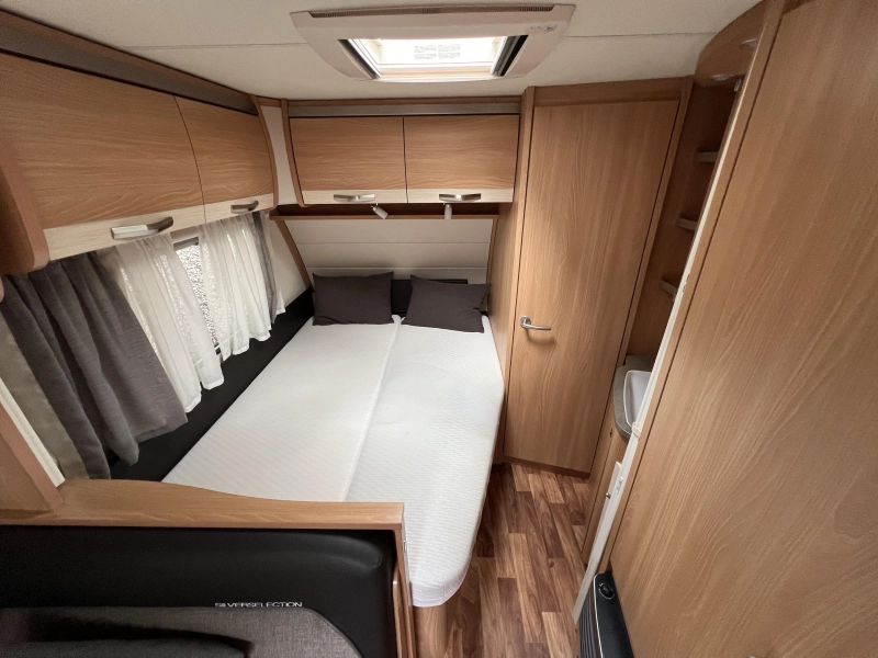 Knaus Sudwind 500 FDK Unico luifel, Hordeur,  foto: 5