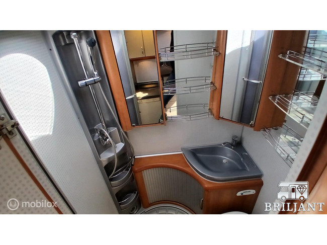 Hobby T 500 GESC .. 2009 camas individuales foto: 9