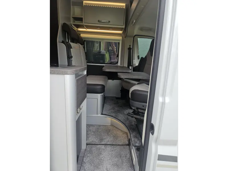 Weinsberg CaraBus 600 ME Grijs nw mod. 2026 autom  foto: 13