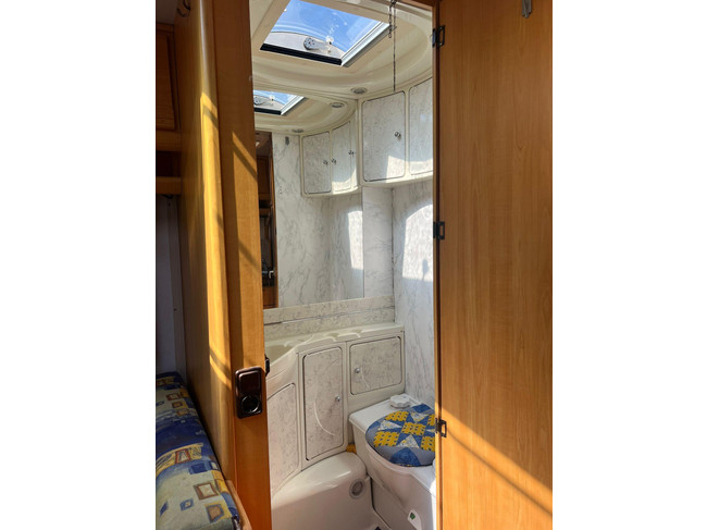 LMC 450 | Porte-v&eacute;los | Mover semi-automatique | Dinette | Auvent | Chauffage photo : 17