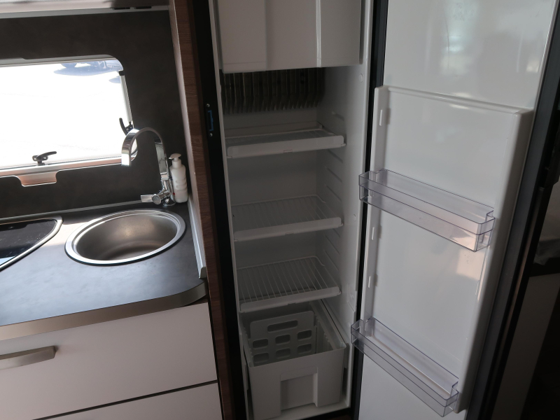 Knaus L!ve I 650 MEG AUTOMATIK 160 PS KLIMAANLAGE Foto: 4