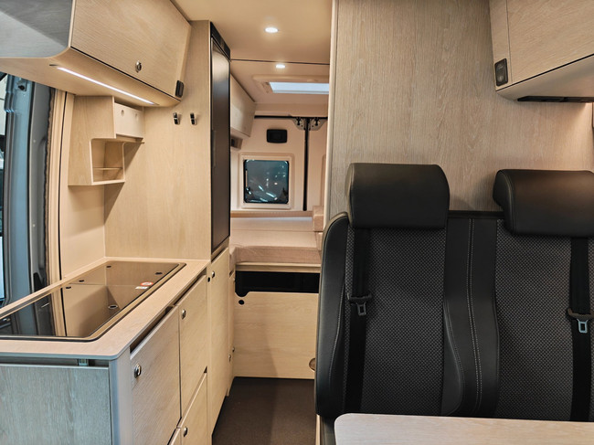 tourne mobil 6.4 Cruise 140PK Automaat - ALL SEASON foto: 3
