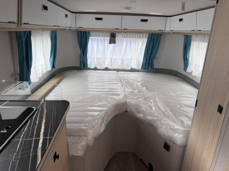 Eriba Touring Urban 642 Paket Harbour Blue Foto: 1