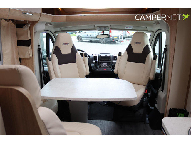 LMC Cruiser T662 140pk Automaat | Lithium | Lengtebedden | Omvormer | Fietsendrager | LPG installatie | Zonnepaneel | 6.99M | Bearlo foto: 9