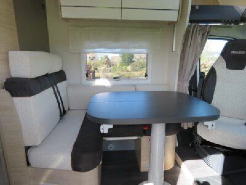 Chausson 627 5 pers.met enkele bedden  foto: 9