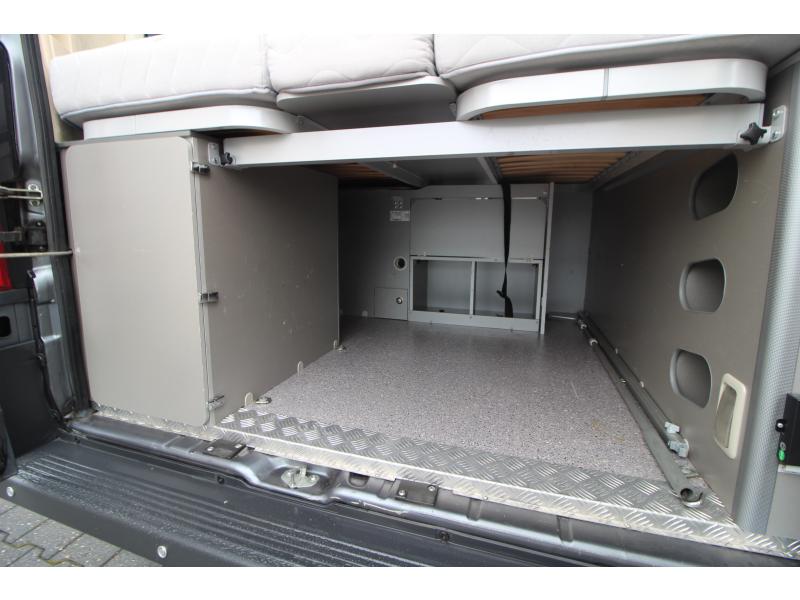 Adria Twin Titanium 640 SLX Enkele bedden - EURO5  foto: 7