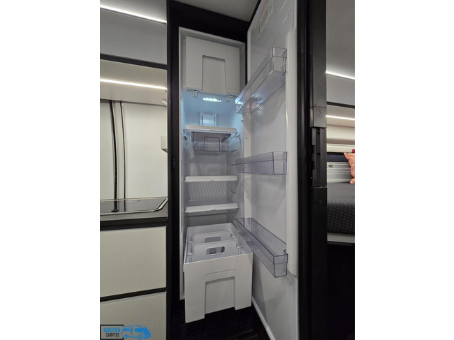 Adria Twin Supreme 640 SLB *Automaat 180pk* Lengtebedden foto: 18