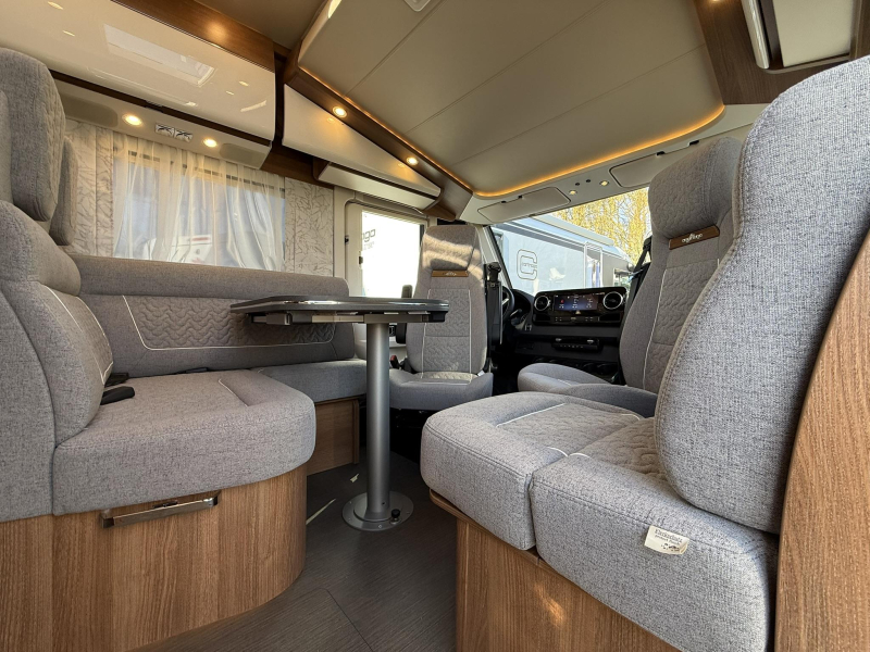 Carthago C2-Tourer 147 RB - AUTOMAAT - 170 PK  foto: 1