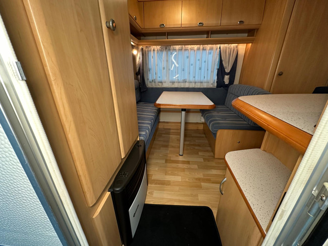 Hobby De Luxe Easy 440 SF