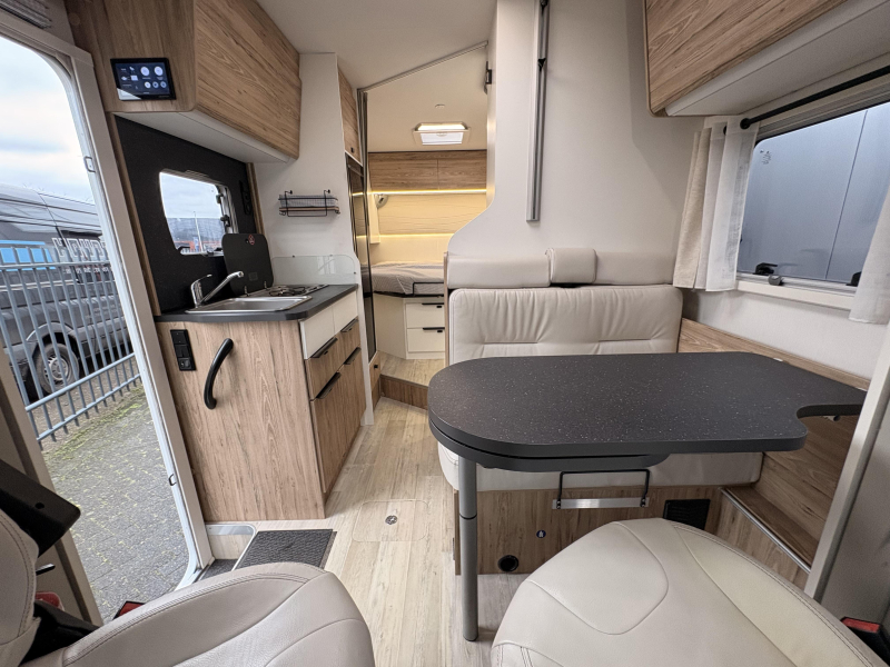 Bavaria Bavaria 650 T Cama Queen panel bearlock foto: 10