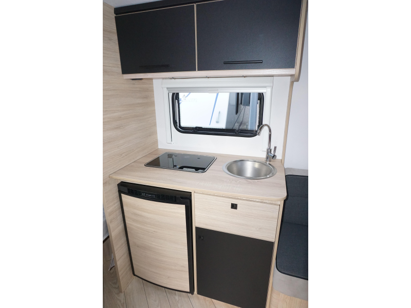 Caravelair Sport Line 455 Alu velgen, Disselafdekk.  foto: 5