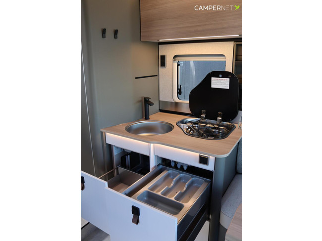Hymer GT-S 685 170pk Automaat | Face to Face | Lithium | Luifel | Omvormer | Dieselverwarming | LED koplampen | Wifi router | Stoelver foto: 12