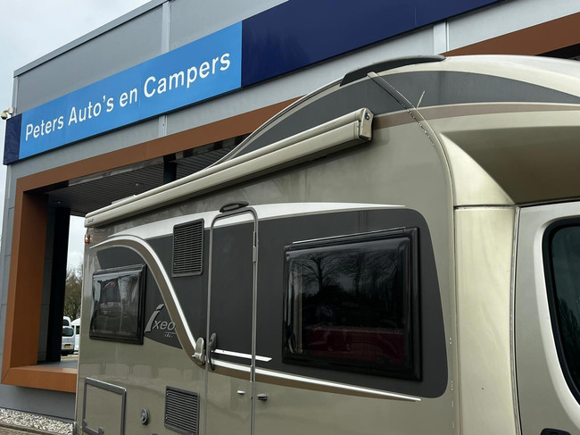 Bürstner Nieuwe Koppeling | Frans Bed | 4 Pers | Off Grid | Elektrisch Hefbed foto: 4