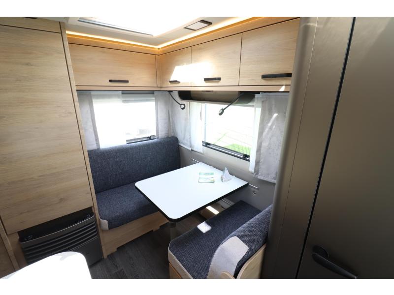 Weinsberg CaraOne 420 QD Model 2026 Dwars Bed 887  foto: 13