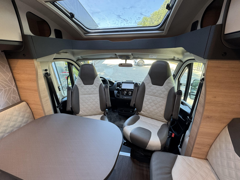 Knaus L!ve Ti 650 MF  foto: 2