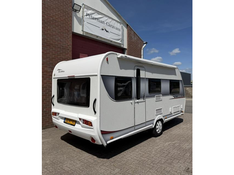 Hobby On Tour 470 UL AIrco Mover Voortent  foto: 2
