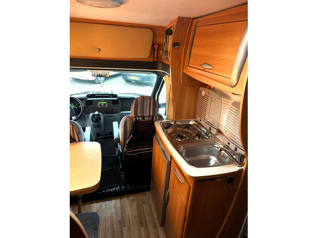 Ford 2.2 tdi Chausson FLASH Grote garage foto: 6
