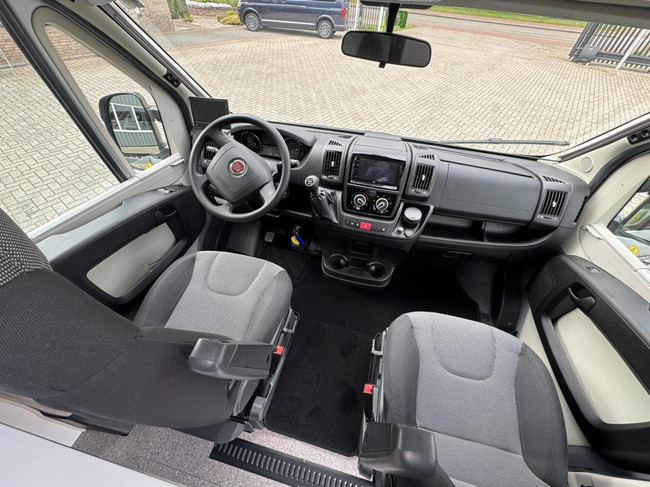 Adria Twin 640 SLX Enkele bedden 6.40m foto: 20