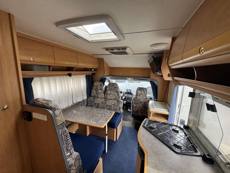 Dethleffs Globetrotter Cama francesa Aire acondicionado dinette foto: 5