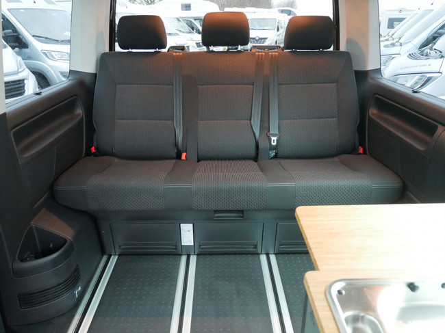 Volkswagen T6 Multivan, DSG Autom&aacute;tico, Techo elevable para dormir, &iexcl;&iexcl;6 plazas!! foto: 7