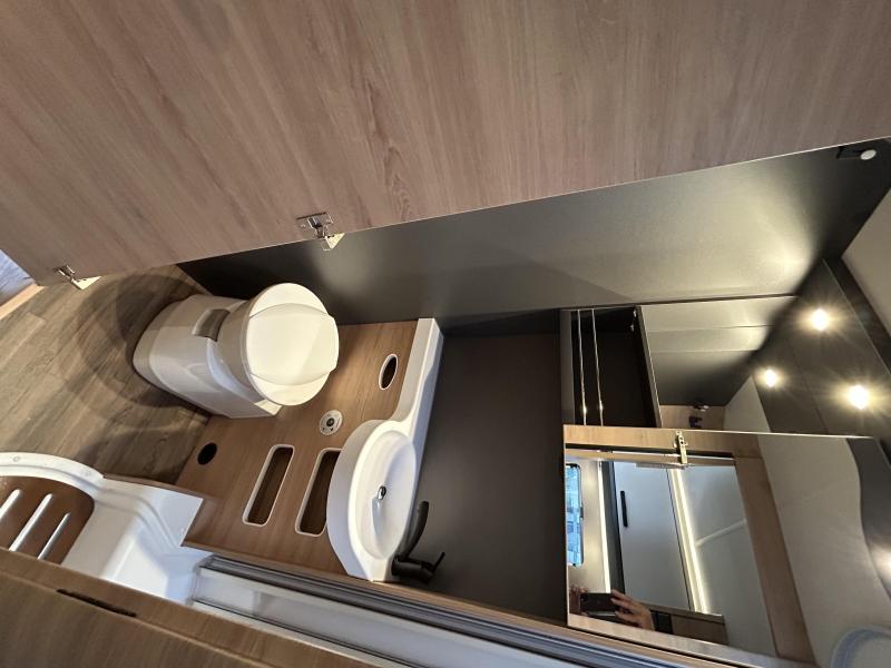 Knaus L!ve Ti 700 MEG Platinum Selection foto: 16