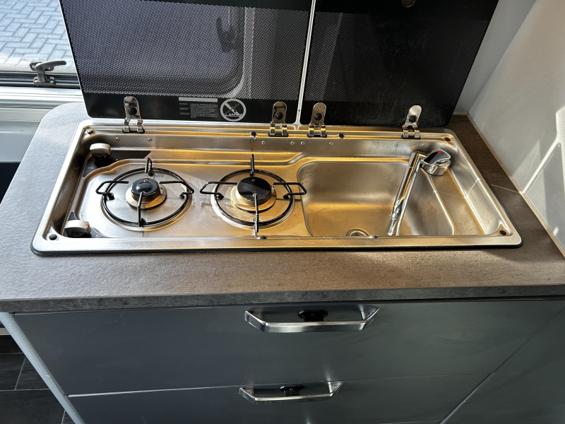 Weinsberg CaraTour 600 MQ Dwarsbed/9-traps automaat  foto: 16