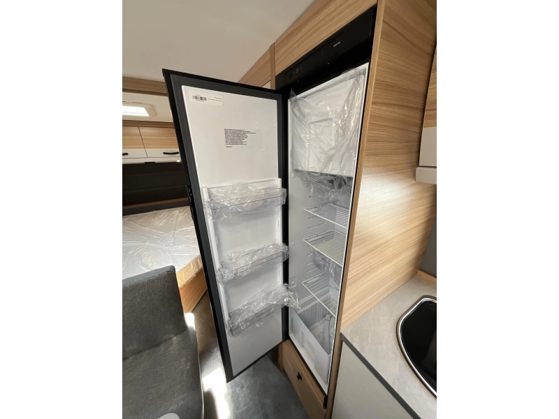 Dethleffs Summer Edition 560 FMK PRIMEUR-BUNK BED photo: 14