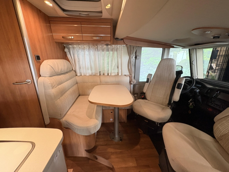 Hymer Exsis-I 474 zonnepaneel / bearlock  foto: 7