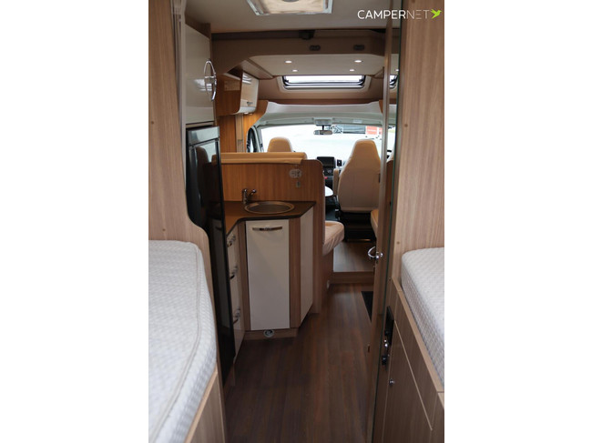 Bürstner Ixeo Time 726 G 165pk | 5e zitplaats | Zonnepanelen | Hefbed | Achteruitrijcamera| Thule lift fietsendrager | Lengtebedden | Bea foto: 20