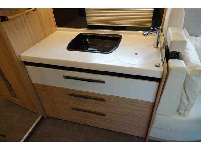 NIESMANN BISCHOFF Arto 88 EK 180Pk Automatic 9-Speed ​​| Eifel Grey | Level System | Roof Air Conditioning photo: 9