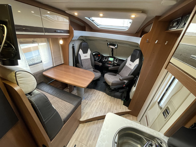 LMC Cruiser Sportline 662 G Edition 60 Jahr | Length bed | Roof air conditioning | 1st Owner | 2x Solar | Tow bar | Inverter | Camera | TV | Navi | Clima | Air suspension | Head-up display | Stabilizer legs | Lane Assist photo: 15