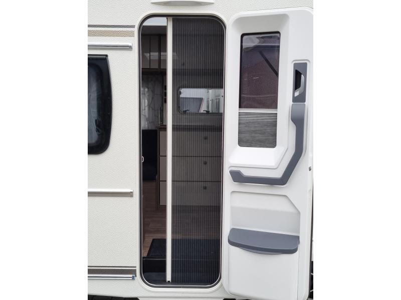 Fendt Tendenza 465 SFB 1800 kg - Vloerverwarming  foto: 19