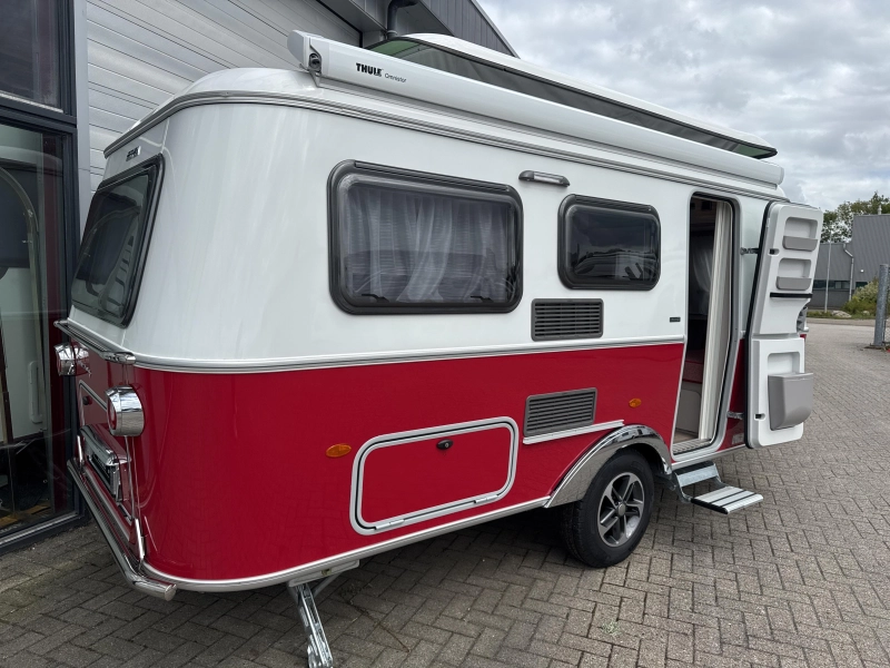 Eriba Touring 530 Tango Red 2025 Luifel  foto: 10
