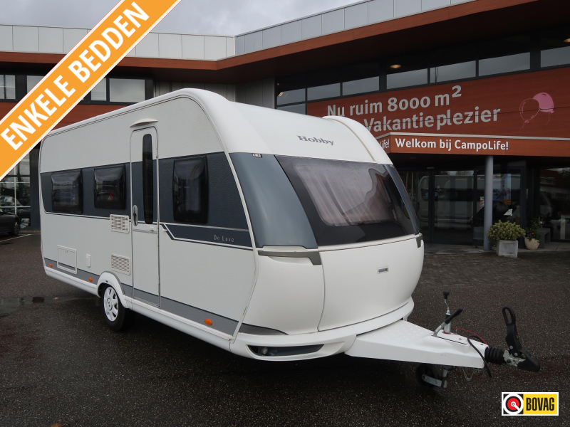 Hobby De Luxe 460 UL MET UNICO VOORTENT 