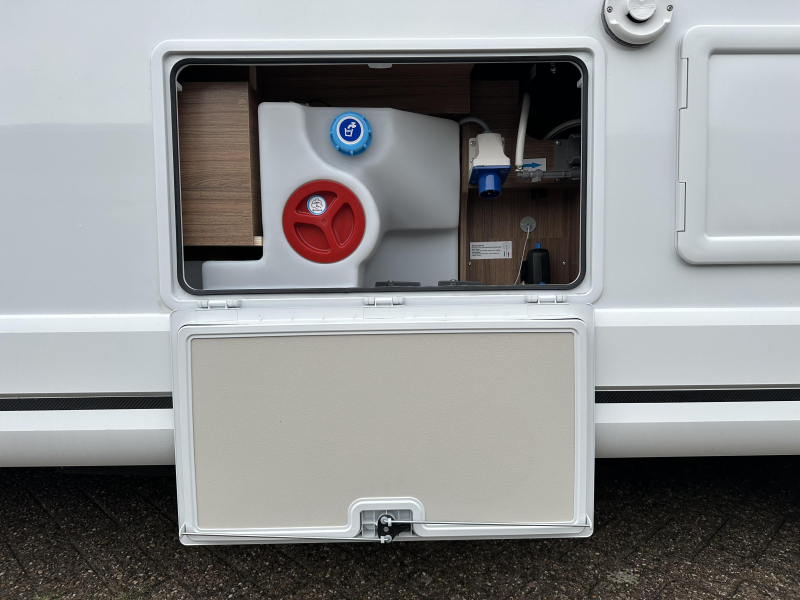 Knaus L!ve I 650 MEG Truma E met leer IH73  foto: 12