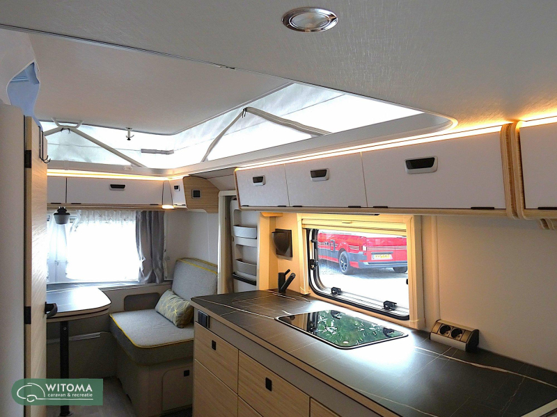 Eriba Touring Urban 630 nugget gold occasion photo: 2