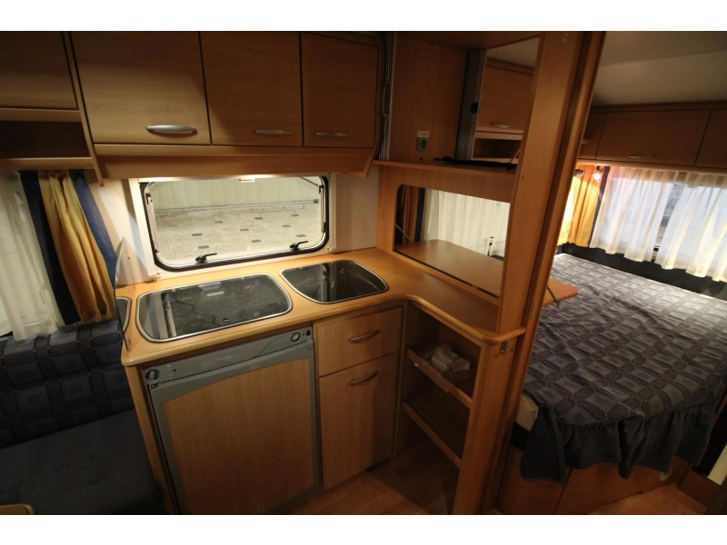 Knaus Sudwind 450 TUF Voortent, Fietsenrek,  foto: 7