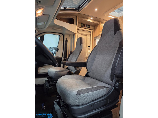 Knaus Sky Ti 650 MEG * Sistema de nivelaci&oacute;n* Excelente estado *2019 foto: 10