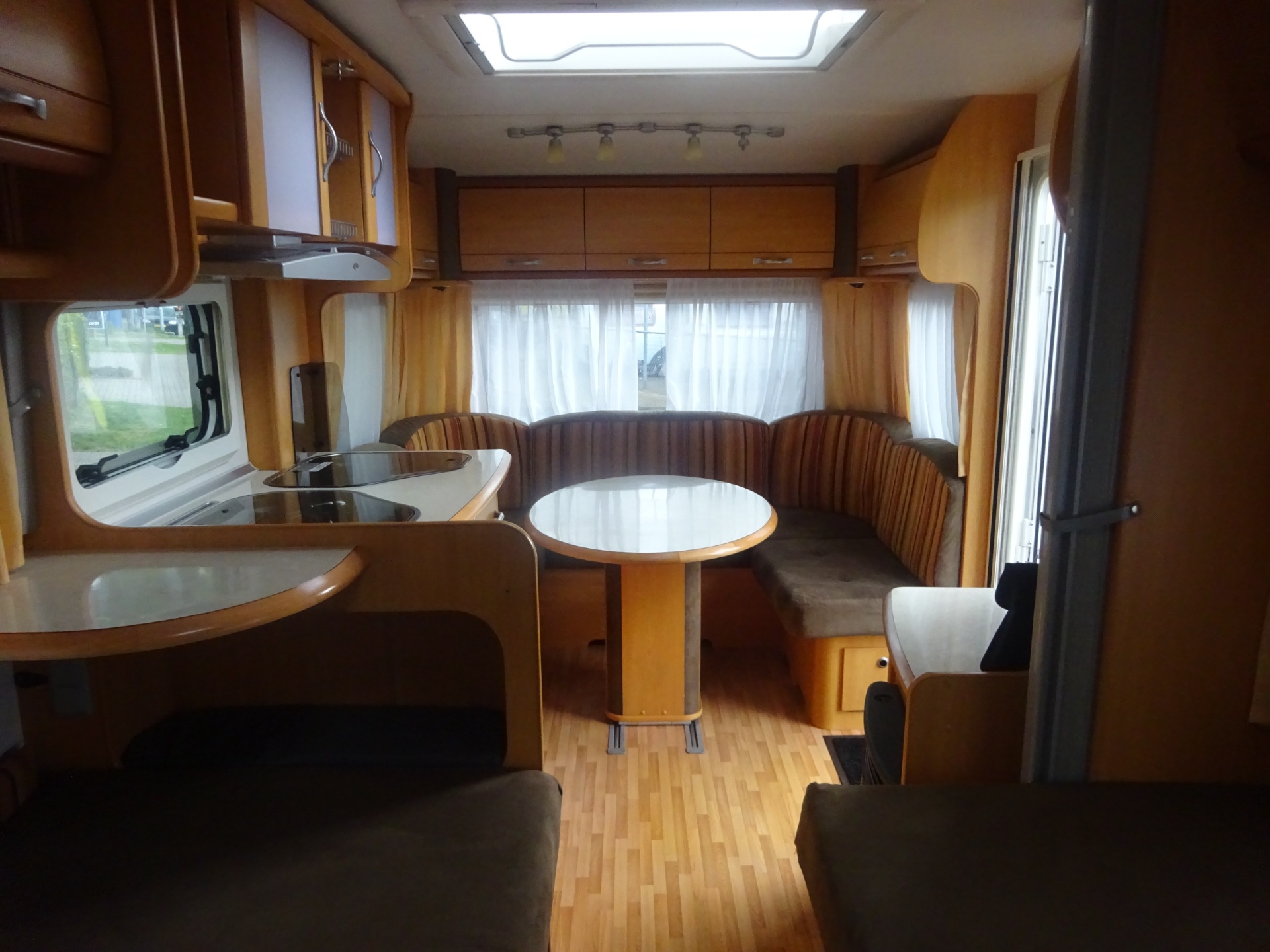 Lmc Munsterland 520 HTE Enkele Bedden+Mover+Luifel foto: 13