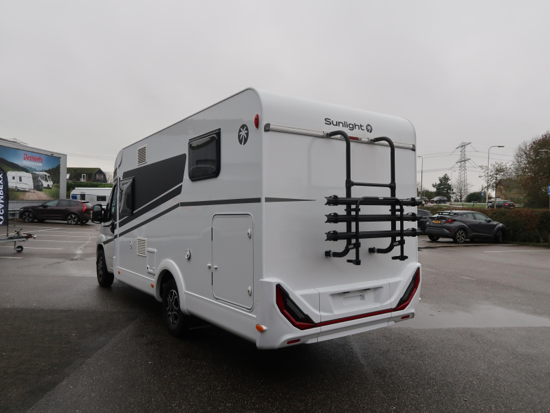 Sunlight V67S Adventure HOGE KOELKAST/ 2X1 BED!!  foto: 20