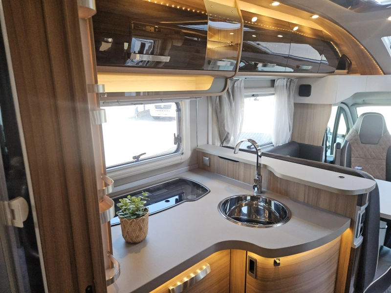 Knaus Sun Ti 700 MEG Full options / New condition photo: 9