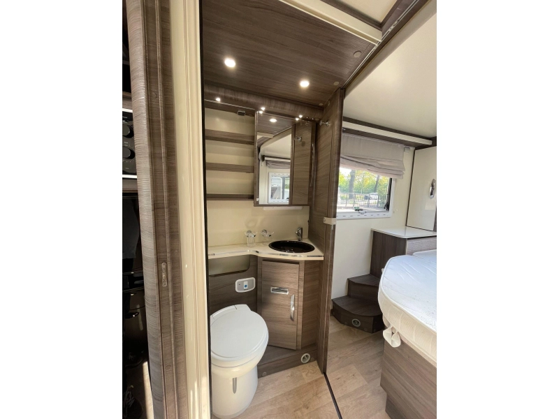 McLouis Carat 879 G Queensbed Automatik 2019 Foto: 17