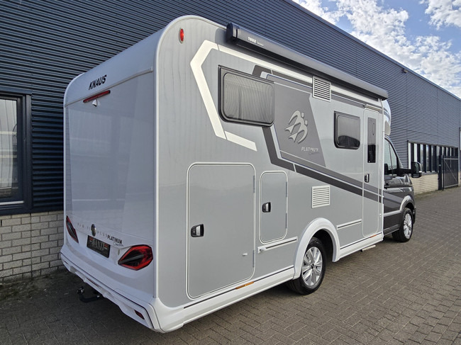 Knaus VAN TI PLUS 650 MEG PLATINUM SELECTION AUTOMATIK 180 PS NUR 16.866 KM !! KLIMAANLAGE LUFTFEDERUNG TV + SATELLIT L&Auml;NGSBETTEN DREHBARE ABNEHMBARE ANH&Auml;NGERKUPPLUNG Foto: 5