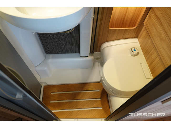 Hymer MLT 570 | 60 EDITION | 164Pk | Automaat | Levelsysteem | Bearlock | Lengtebedden foto: 10