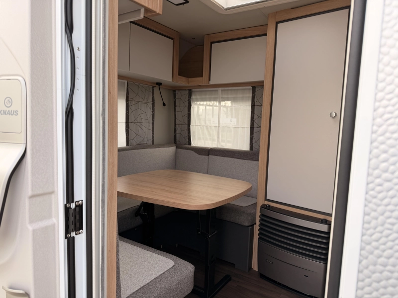 Knaus Sport 500 EU 1800KG + Camas individuales foto: 4